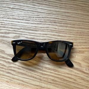 RAY BAN like new Polarized WAYFARER